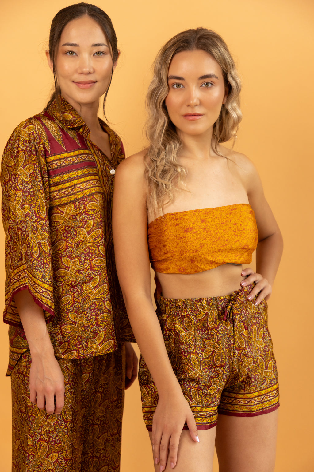 Mirissa Silk Shorts Golden Bordeaux Paisley