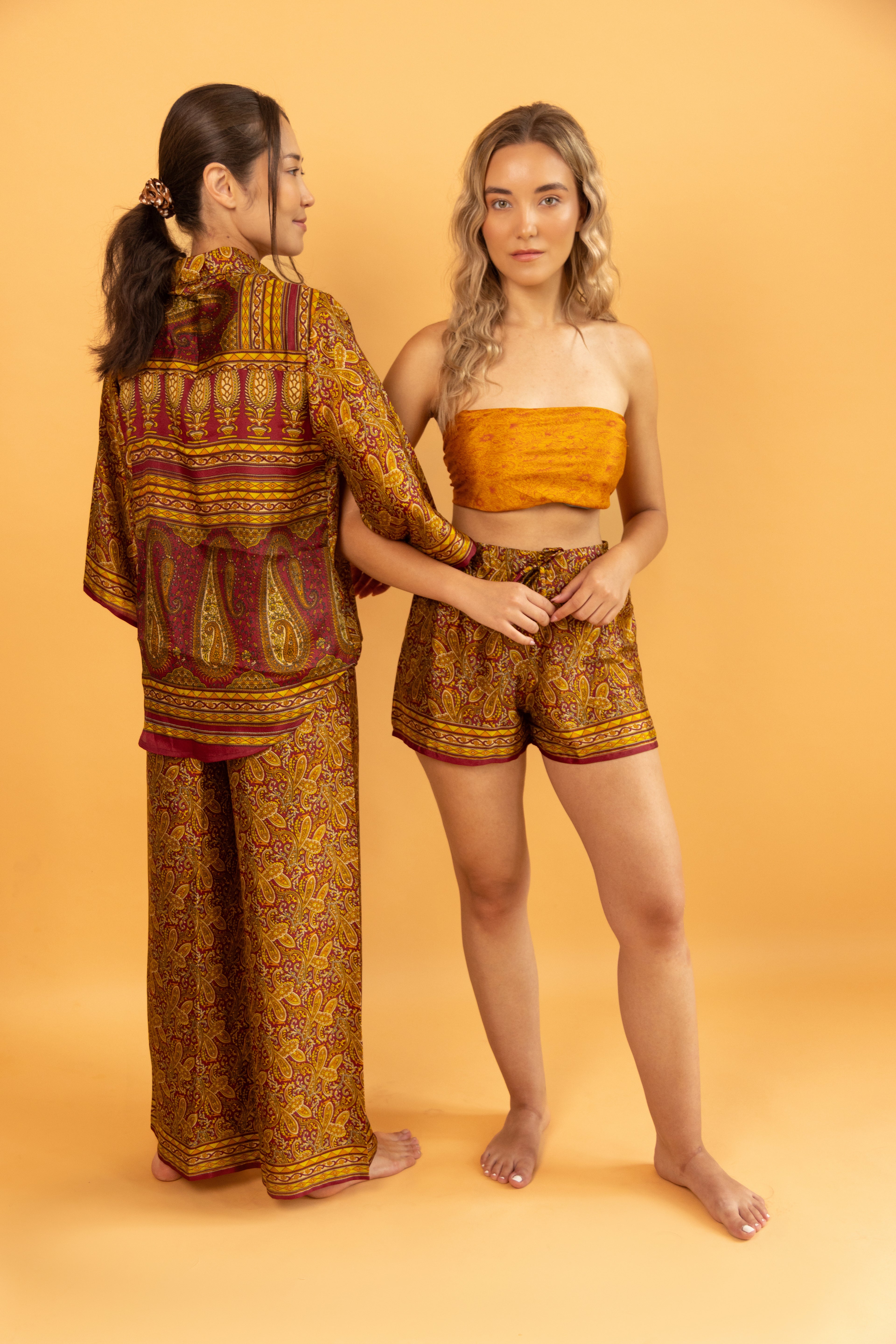 Mirissa Silk Shorts Golden Bordeaux Paisley