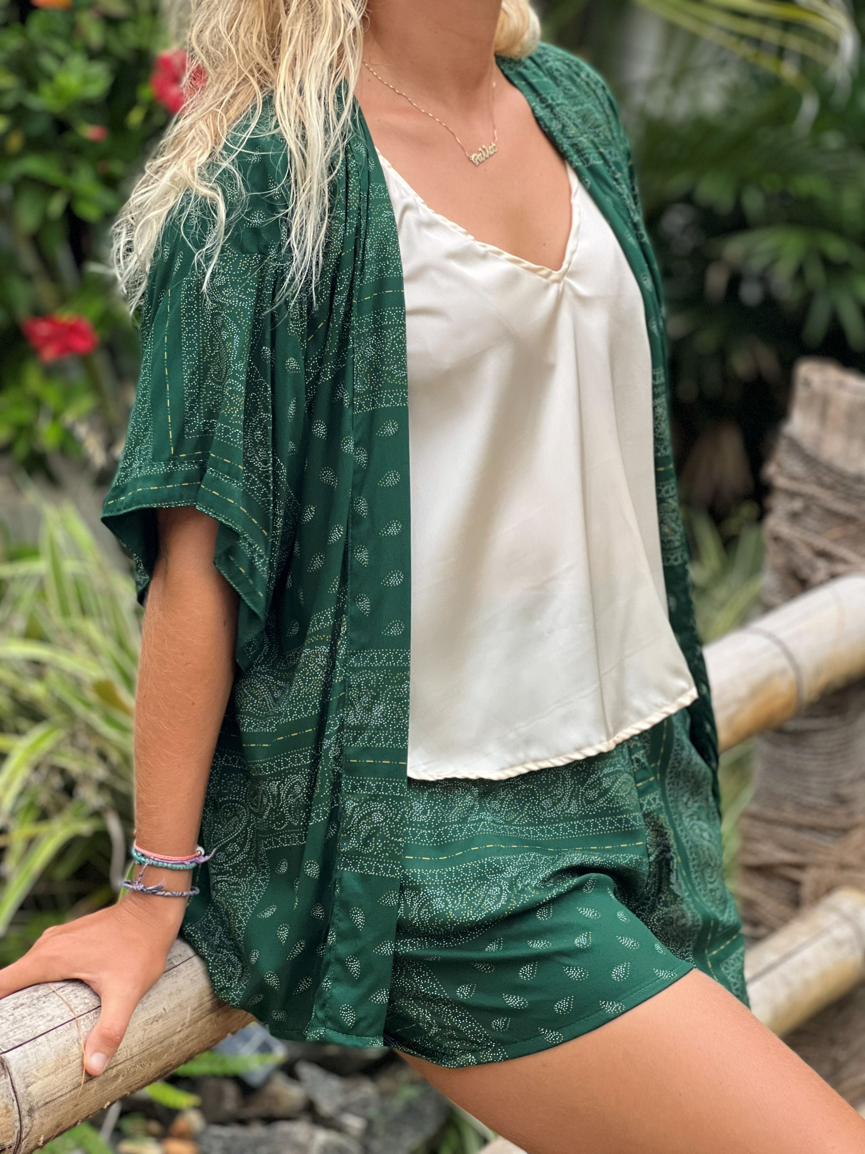 Mirissa Shorts Green Paisley